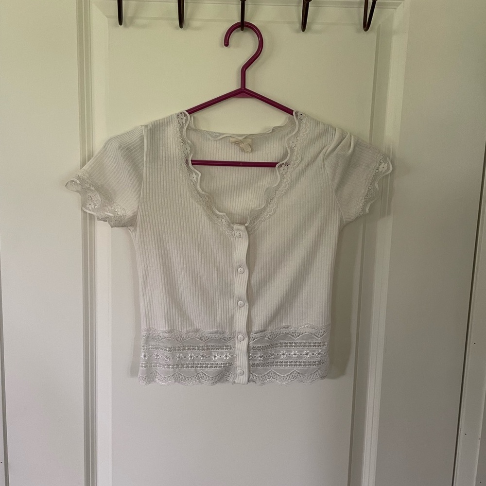 Caution to the wind lace button up tee